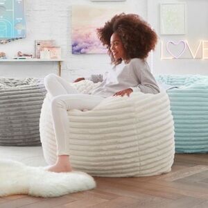 Pottery Barn Channel Cloud ivory Bean Bag Chair Cover Only size Large